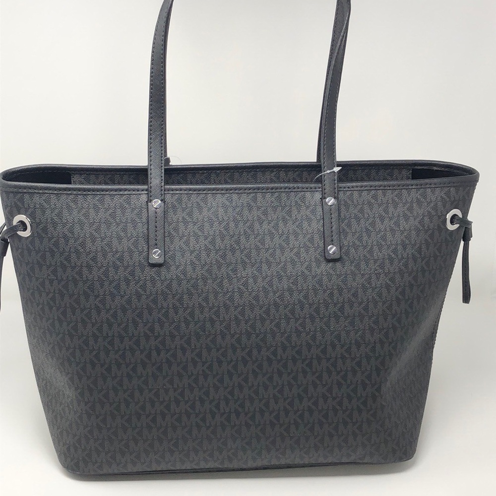Nwt Michael Kors LG drawstring tote - Picture 2 of 7